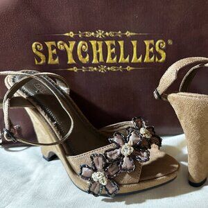 Seychelles Embellished Tan Suede with Flowers Wedge Size 6